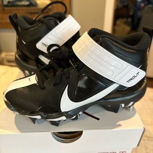 Nike force trout 7 keystone
